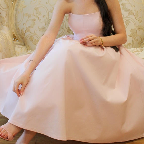 Elegant Pink Midi Dress (S) - Picture 2 of 6
